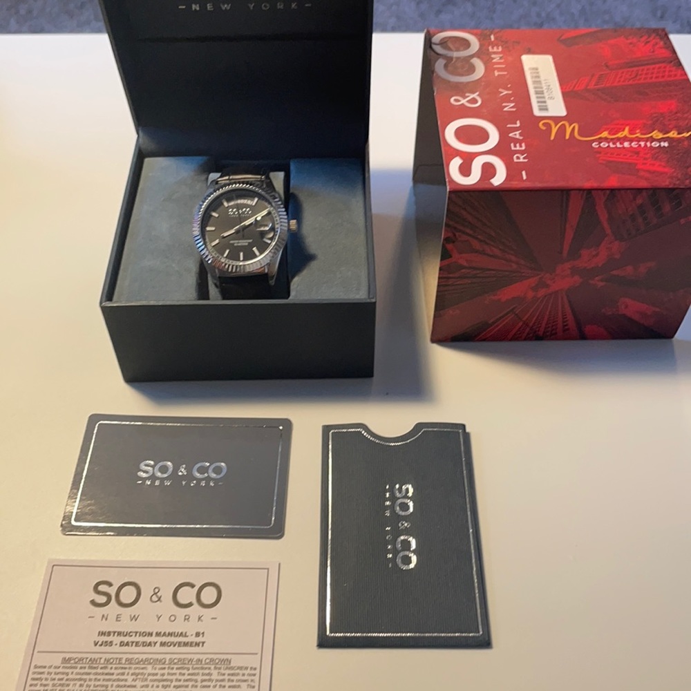 Elegant Men’s Watch